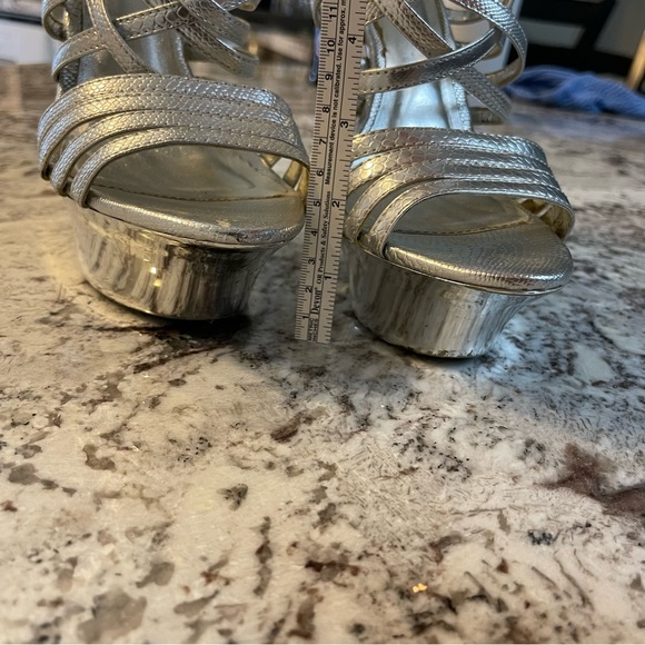 Platform heels - Picture 4 of 10